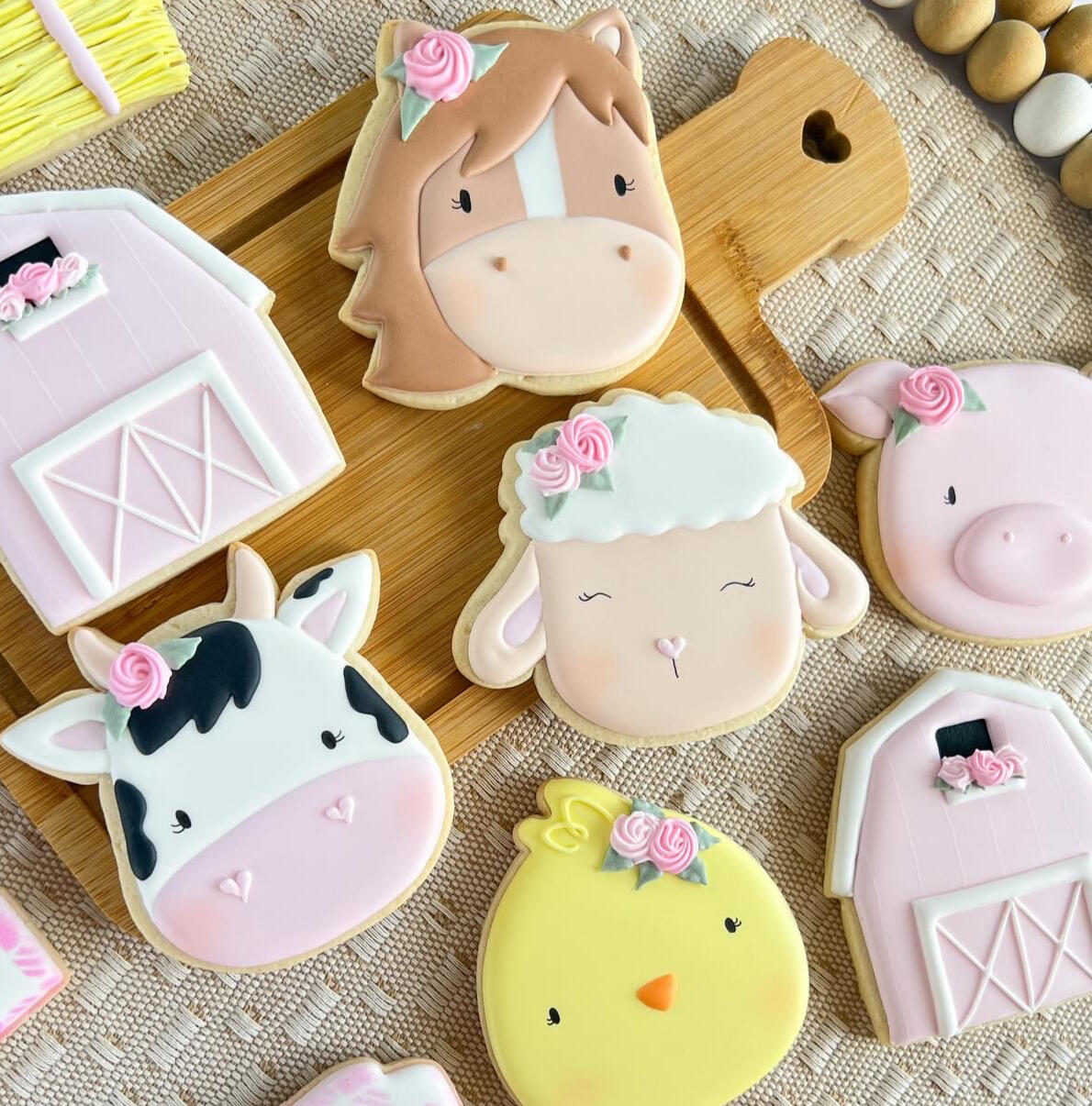 Oh My Macarons - Custom cookies & Sweet Treats