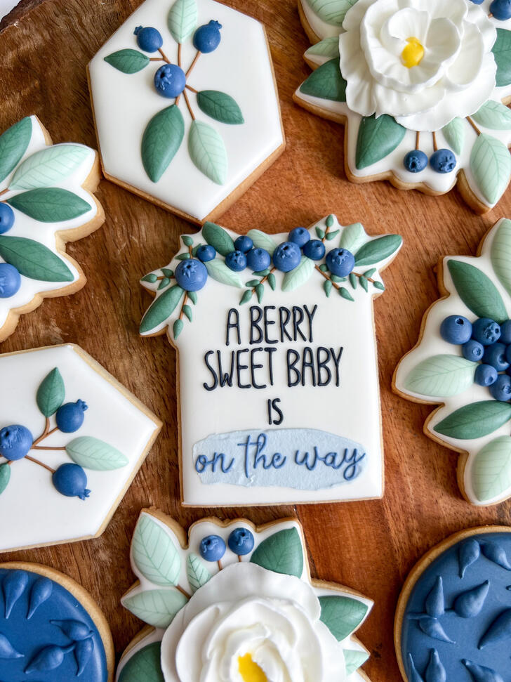 Oh My Macarons - Custom cookies & Sweet Treats