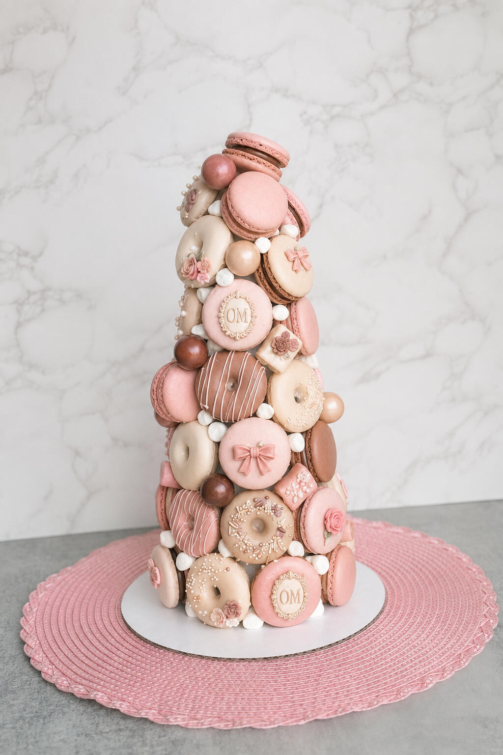 Oh My Macarons - Custom cookies & Sweet Treats